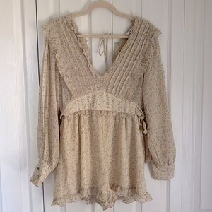 STORIA Long Sleeve Floral Romper  Pleated, Ruffled, Open Back,   Size Small